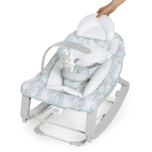 Ingenuity Keep Cozy™ Grow With Me Rocking Stoel - Spruce™ 6 Ingenuity Keep Cozy™ Grow With Me Rocking Stoel - Spruce™ - Afbeelding 4